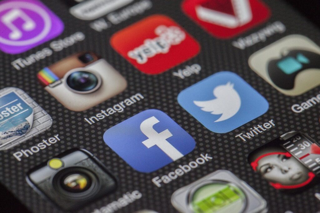 How We Became Addicted to the Internet A Modern Tale